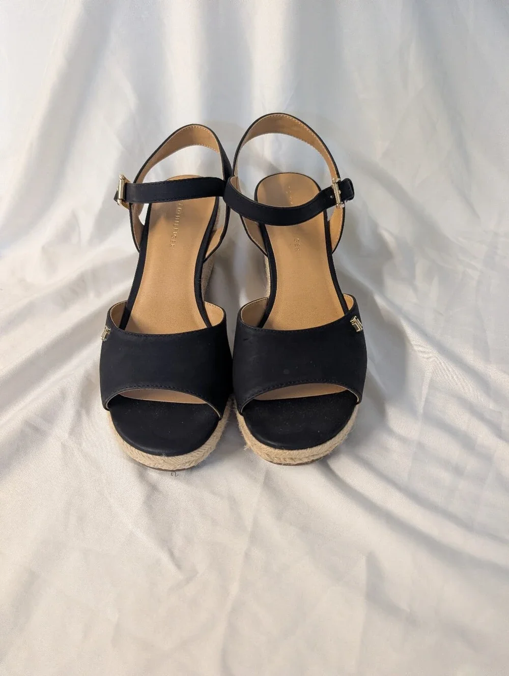 The Tommy Hilfiger® Gallie sandal  9 1/2 M